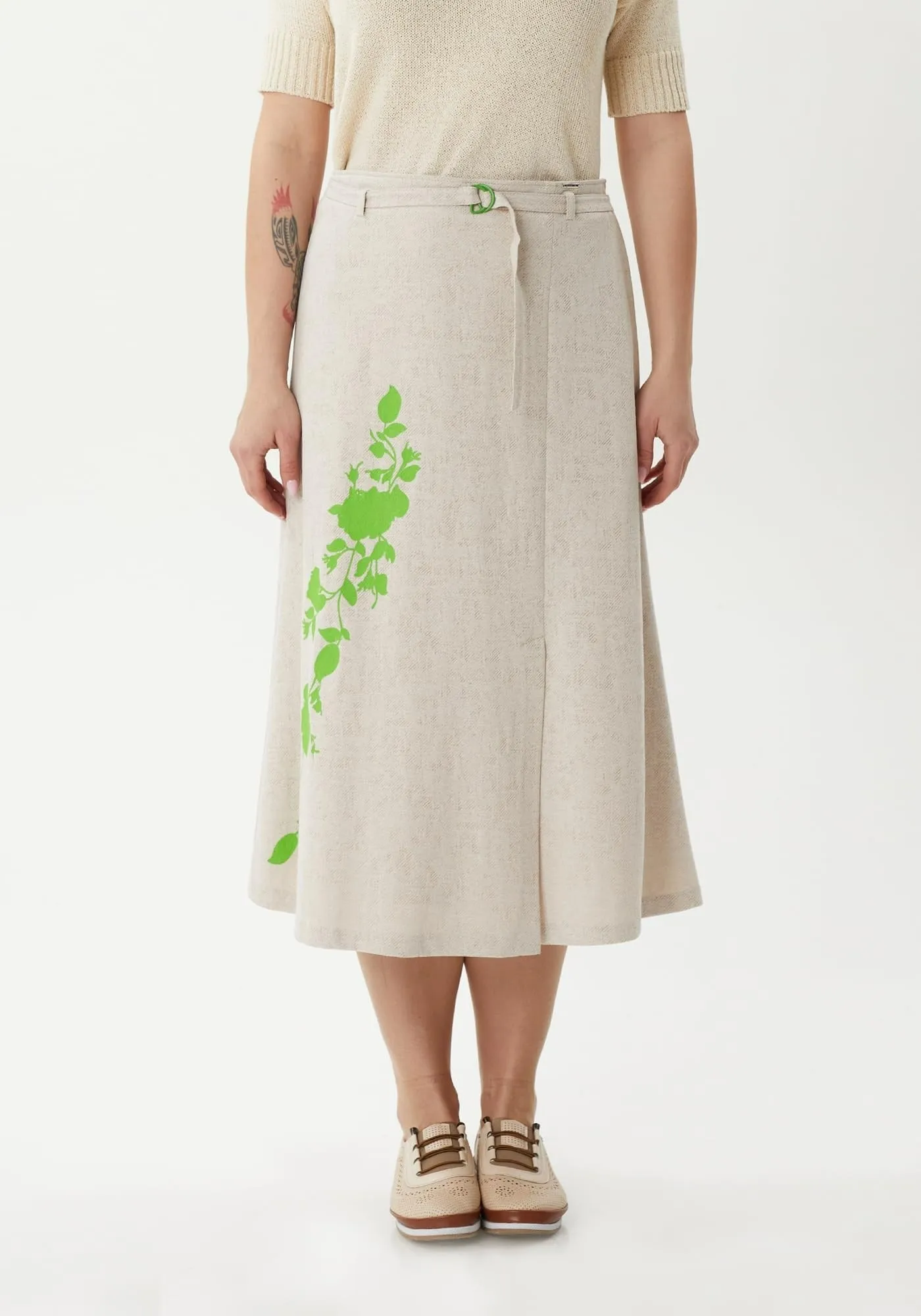 Belt-Detail Green Leaf-Embroidered, Slit Sporty Chic Stone Midi Skirt