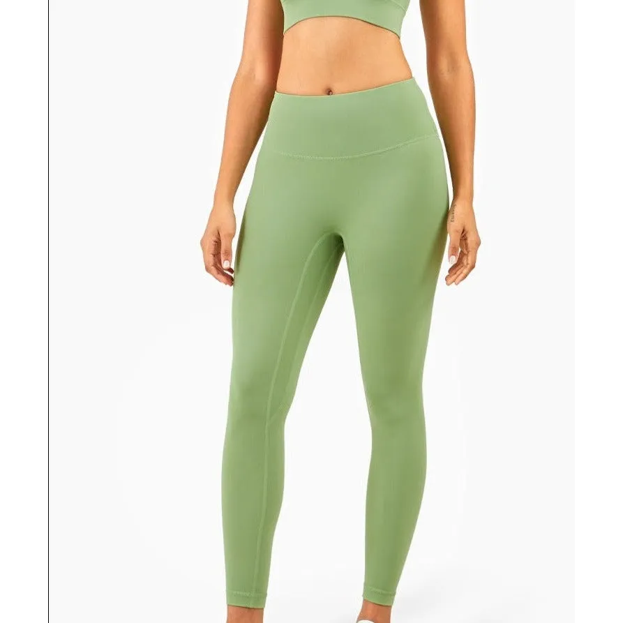 High-Rise Smooth Leggings - Light Green