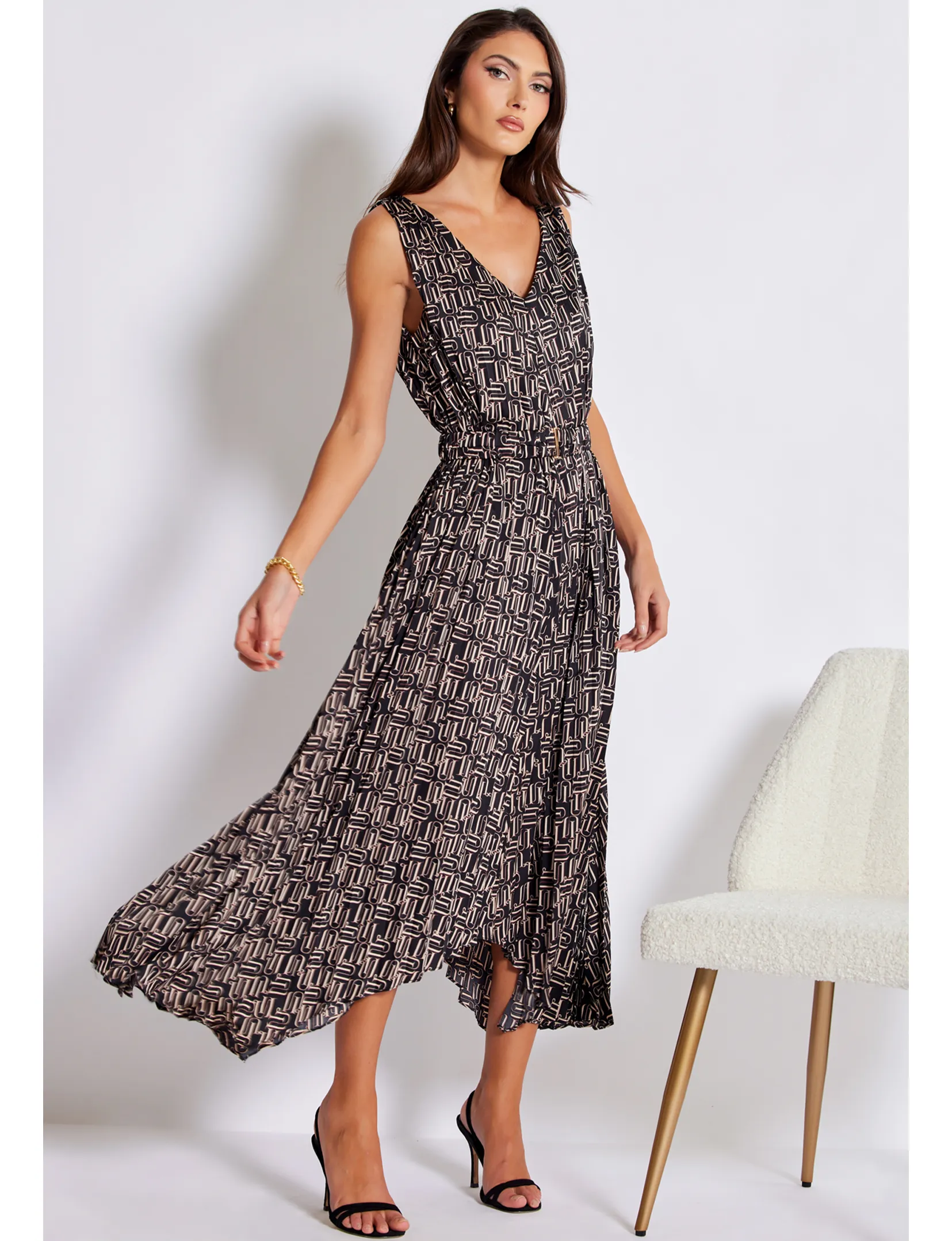 Highbrow Pleat Dress, Retro Print