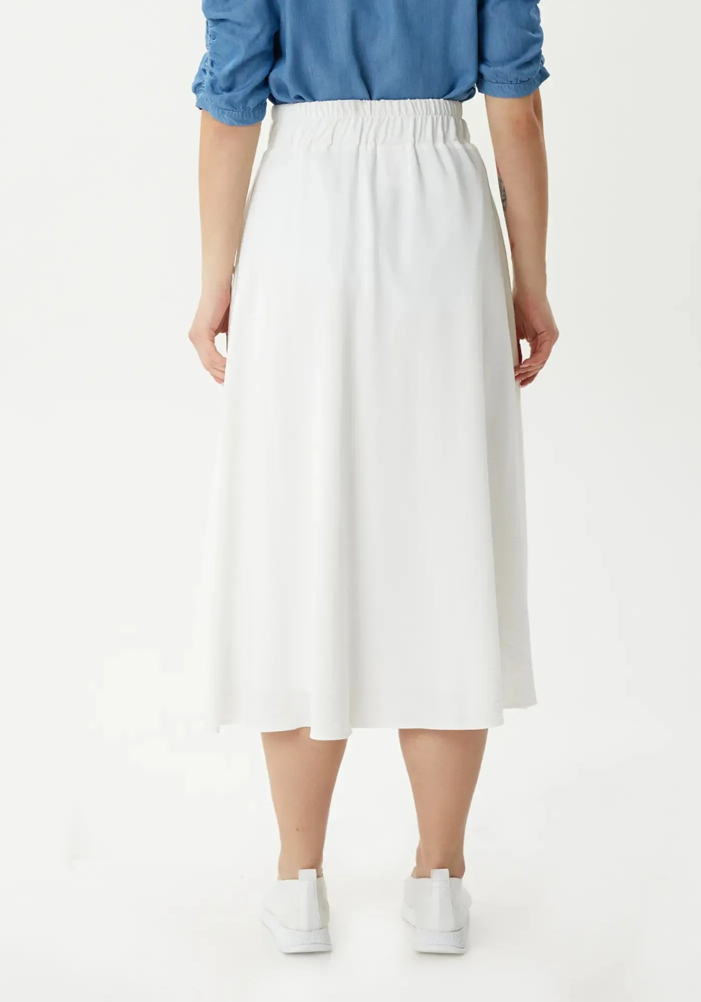 Sporty White Flared Midi Skirt with Elastic Waist and Pockets