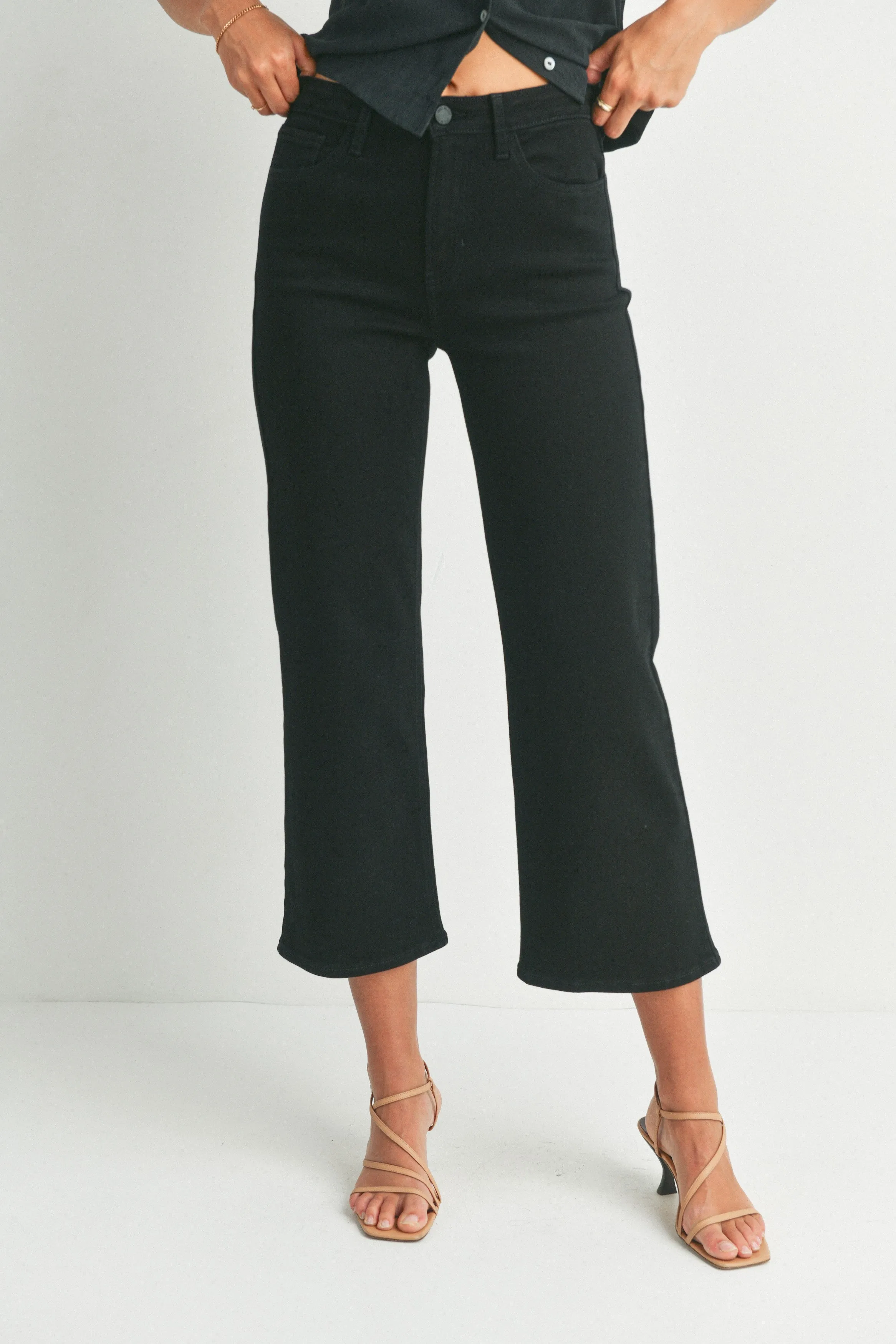 The Classic Wide Leg Jean- Black