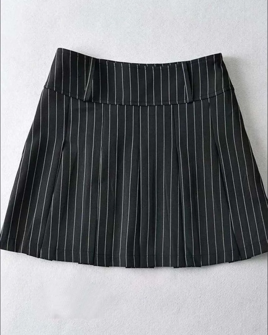 Two Piece Set Of Qutie Vertical Striped Waistcoat & Pleated Skirt